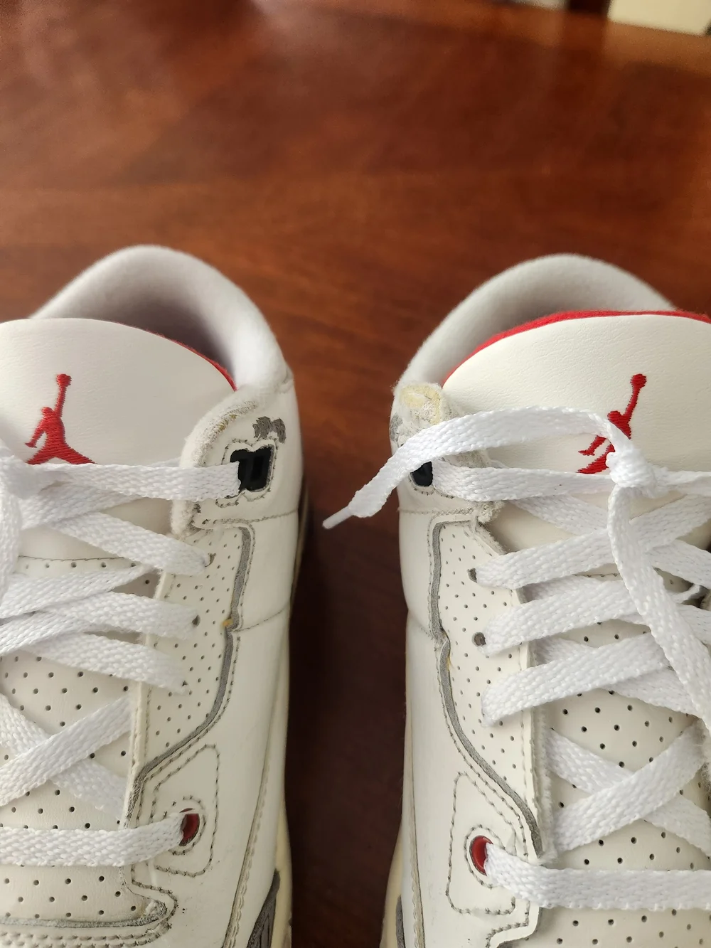 Jordan Retro 3s Size 3 Youth Used